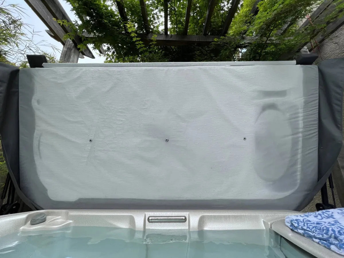 How to Prevent Your Hot Tub Cover from Becoming Waterlogged - Spa-Migo Hot Tub Covers