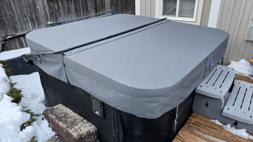 Customer photo review of a Coast Spas Radiance Curve hot tub cover