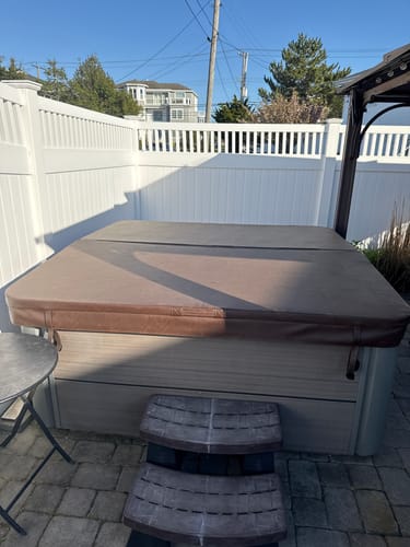 Customer photo review of a Hot Spot Pace hot tub cover